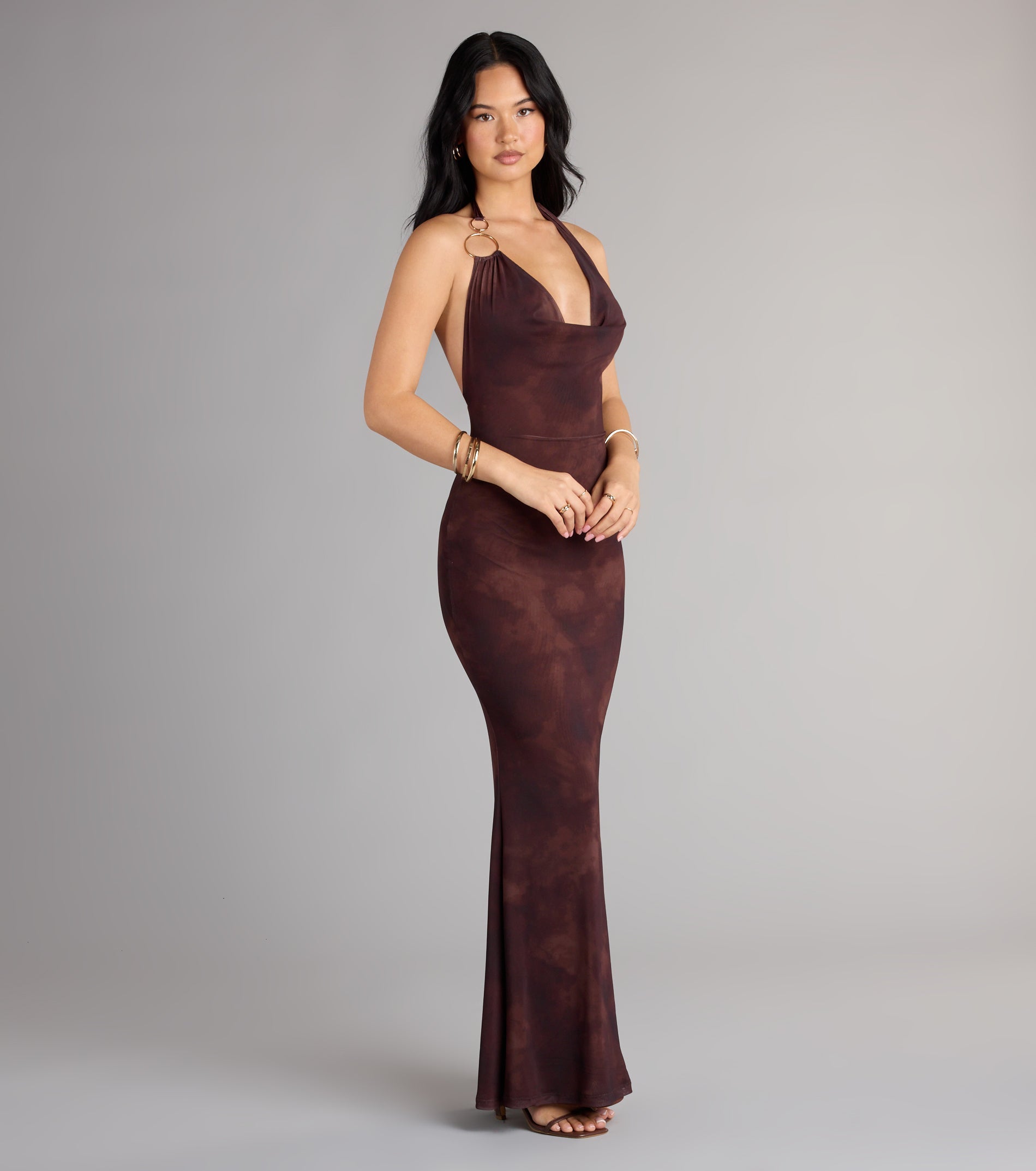 The High Drama Halter Cowl Neck Maxi Dress is your new go-to Windsor dress—effortless, versatile, and made to update your fall style in seconds.