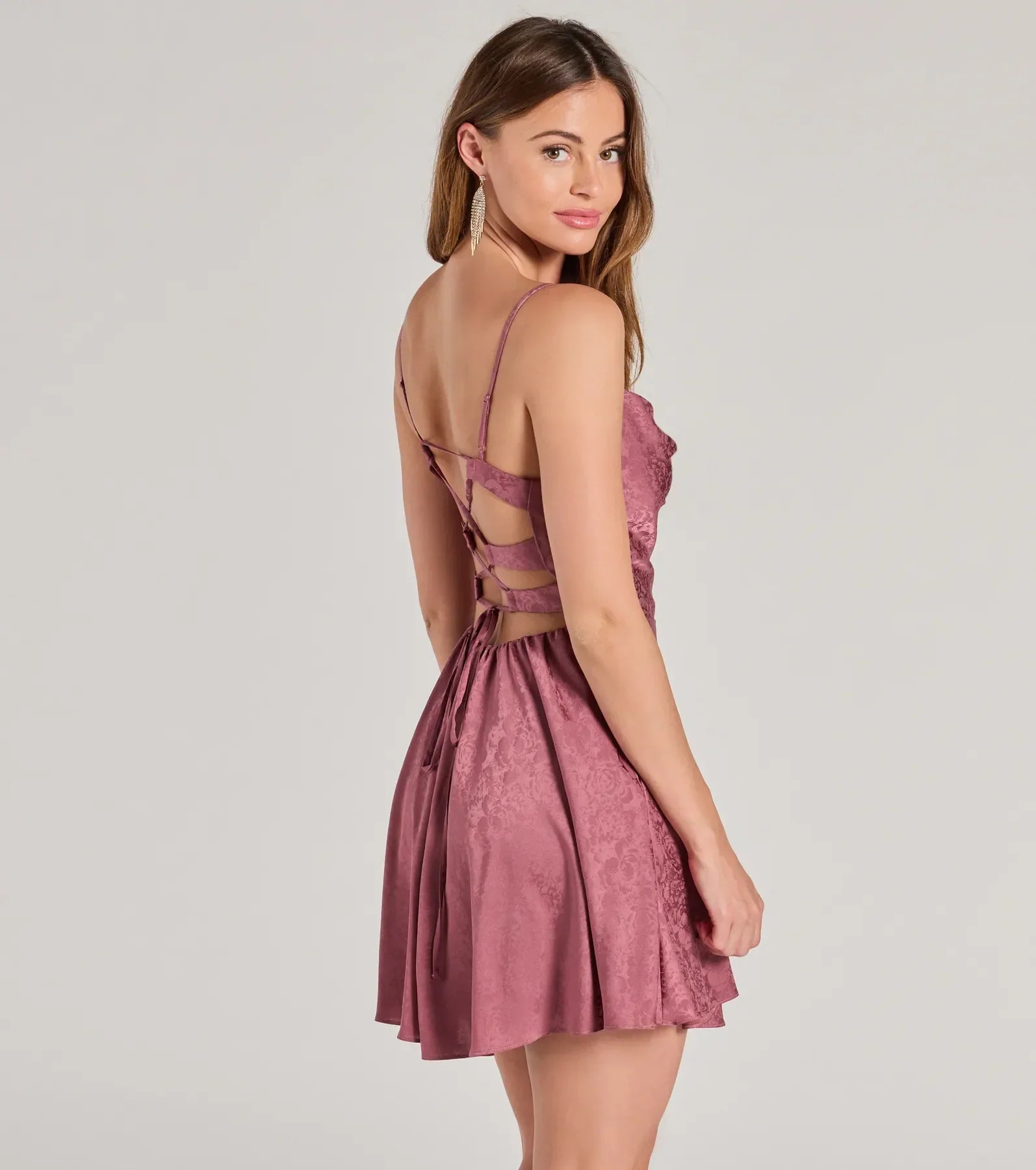 Feel ready for every dance floor moment or feed-worthy reel in the Jianna Floral Satin Short A-Line Dress, a rose homecoming dress designed to own your moment.