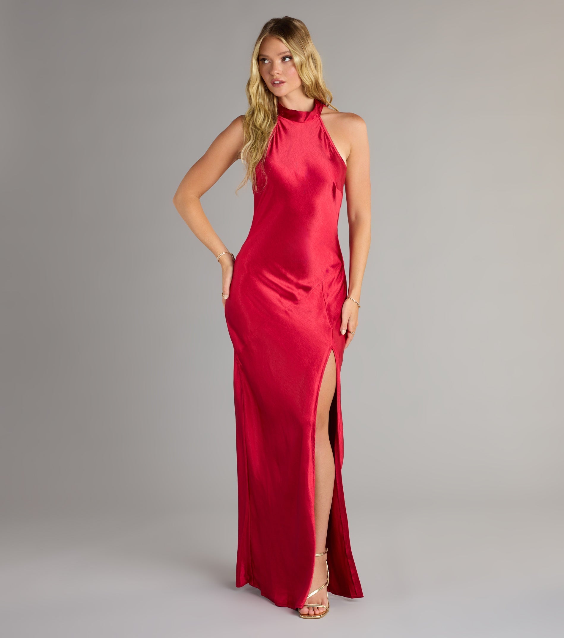 The Andie Halter Open Back Slit Satin Formal Dress is your new go-to Windsor dress—effortless, versatile, and made to update your fall style in seconds.