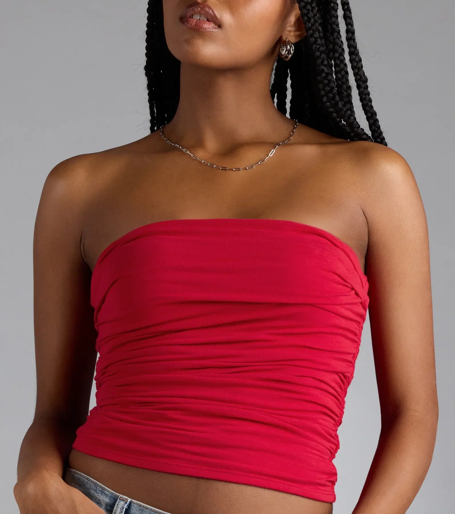 Add a seasonal refresh to your look with the Cutest Vibe Ruched Knit Tube Top, a trendy top in red made for easy styling for any vibe.