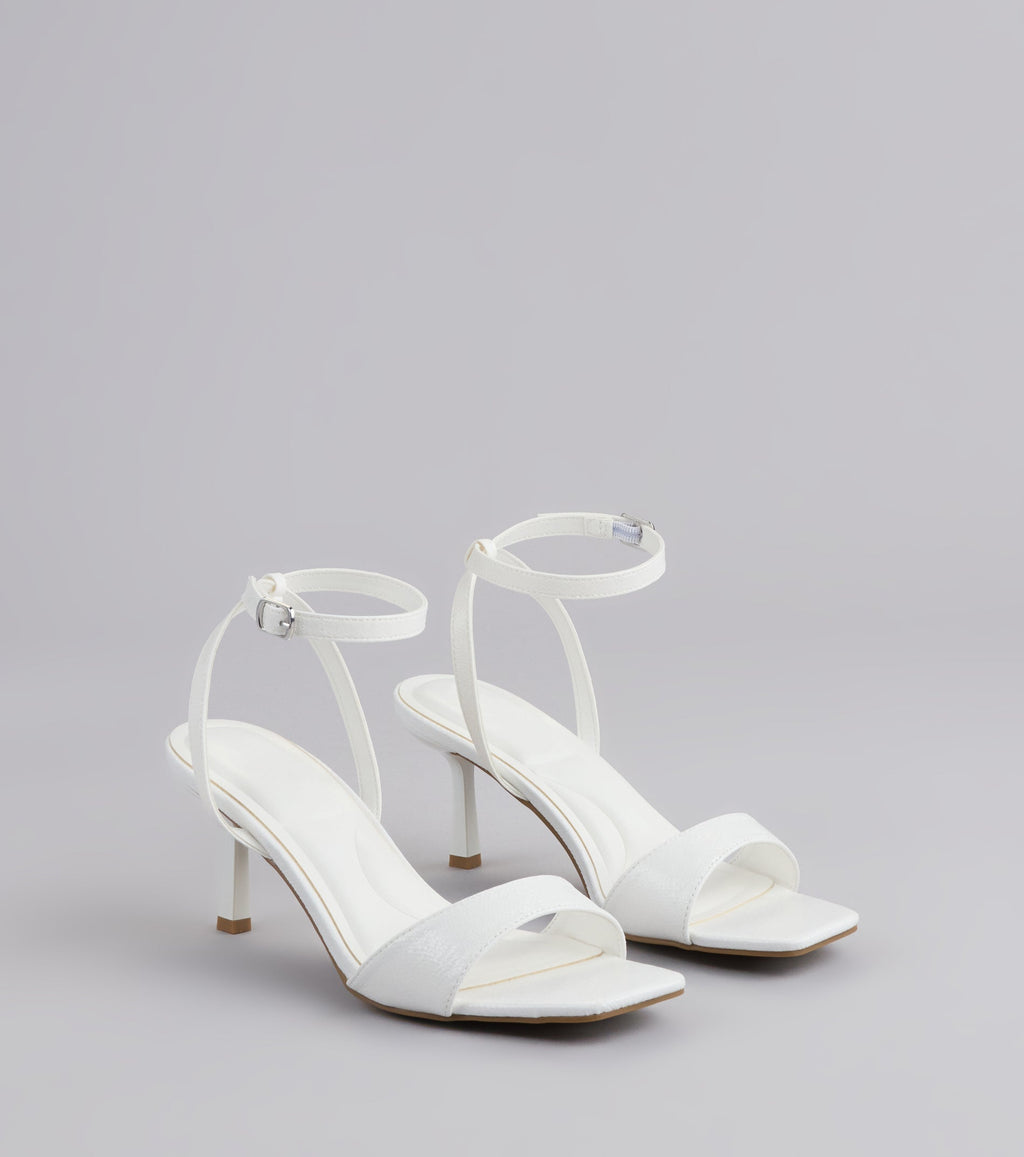 Style made simple with the Chic Strides Kitten Stiletto Heels, trendy women’s shoes that take your outfit from basic to bold in one step.