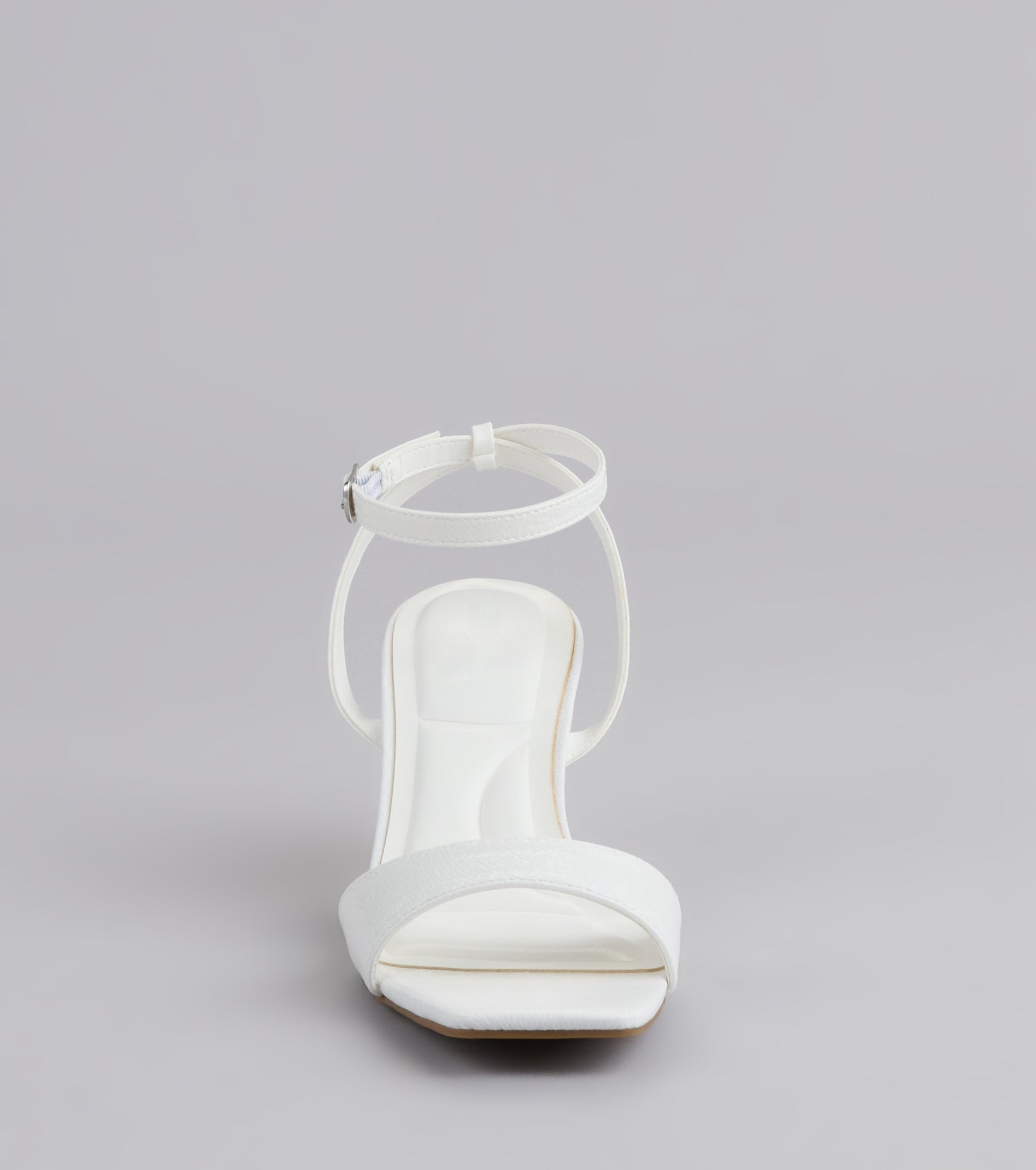 Style made simple with the Chic Strides Kitten Stiletto Heels, trendy women’s shoes that take your outfit from basic to bold in one step.