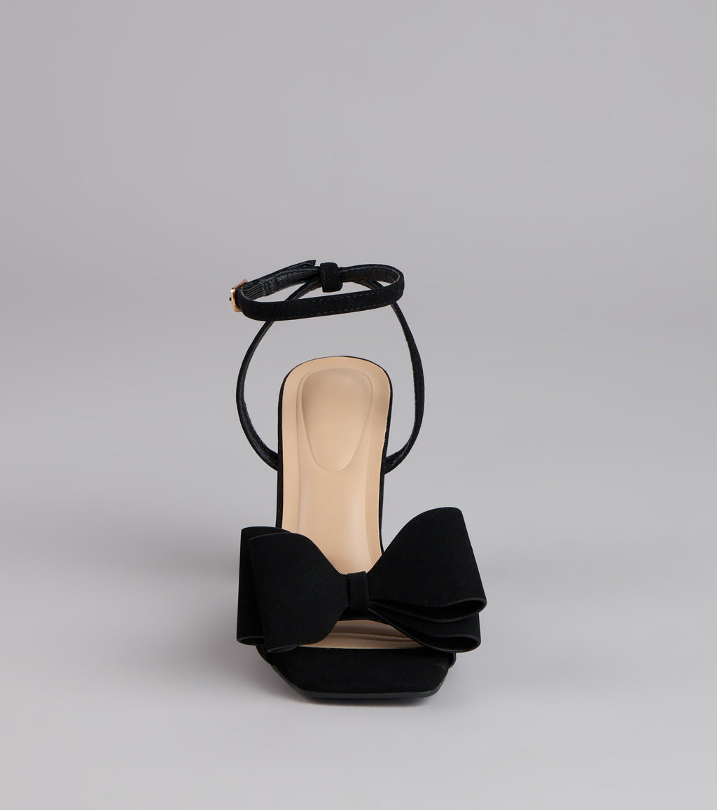 Style made simple with the Make A Statement Bow Block Heels, trendy women’s shoes that take your outfit from basic to bold in one step.